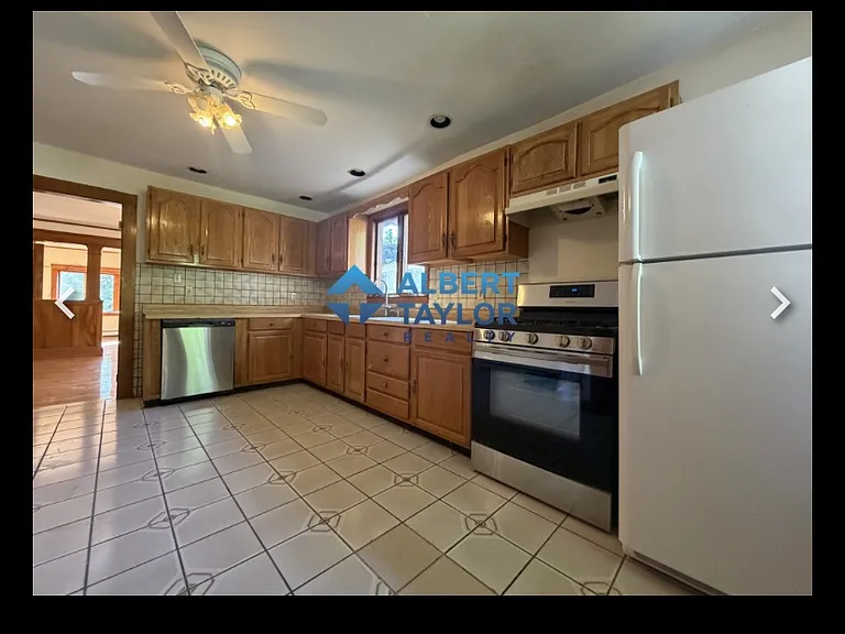 30 Maple St #2 — Photo 5