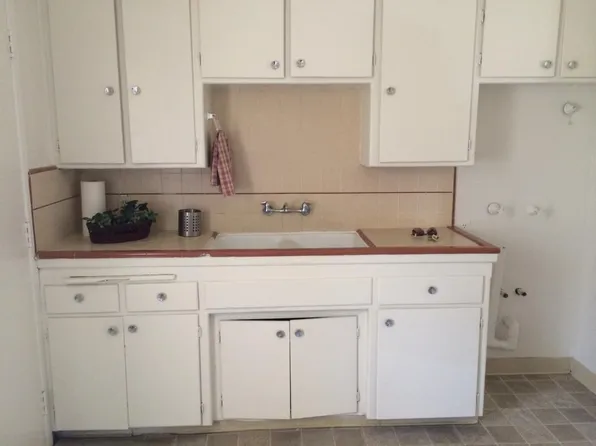 3126 Bank St, Bakersfield, CA 93304