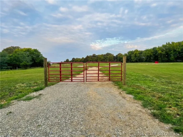 N Farm Road 11, Ash Grove, MO 65604