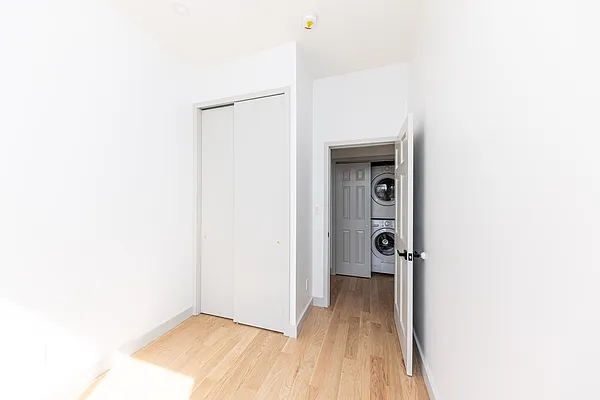 Rented by Compass | media 16