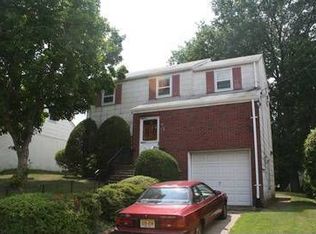 512 Hillcrest St, Teaneck, NJ 07666