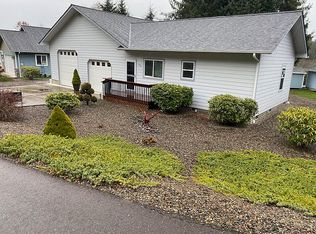 184 Westwood Ct, Reedsport, OR 97467