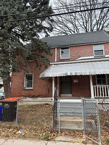 1100 Remington St Photo 1