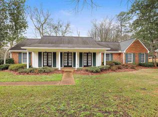 9 Village Dr, Madison, MS 39110