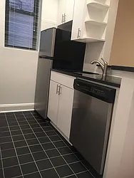 Rented by Metropolis Real Estate of Manhattan