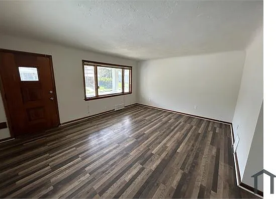 3430 E 73rd St — Photo 33