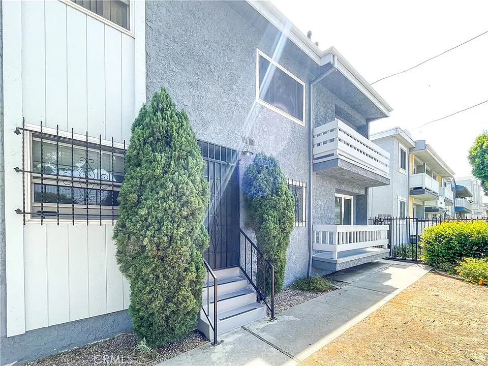 6655 W 86th Pl #105