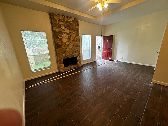 2nd image of 11209 Shannon Hills Dr