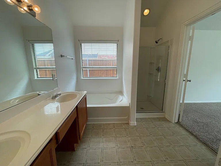 905 Remington Ranch Rd — Photo 8