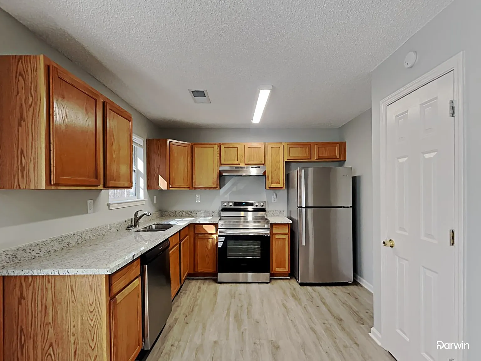 3 bed, 2.5 bath, 1432 sqft, $2,010 — Photo 2