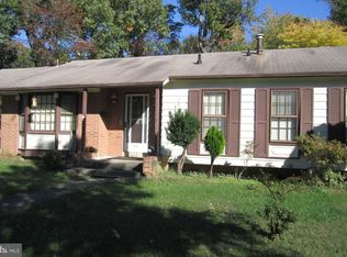 7423 Leahy Rd, Hyattsville, MD 20784