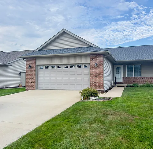 3328 Red Bud Ln Photo 1