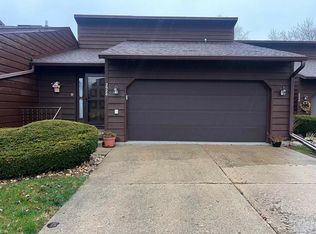 2928 Acorn Dr, Freeport, IL 61032