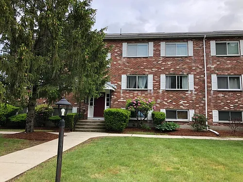 9B Mayberry Dr #4 Photo 1