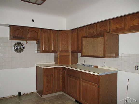 5th image of 1610 Bel Air St