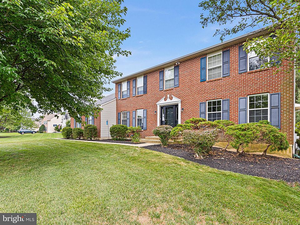 1st image of 131 Back Creek Dr