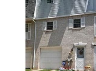 1269 Village Ln, Sanatoga, PA 19464