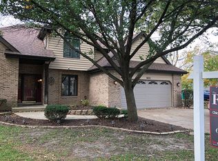 16512 S Winding Creek Rd, Plainfield, IL 60586