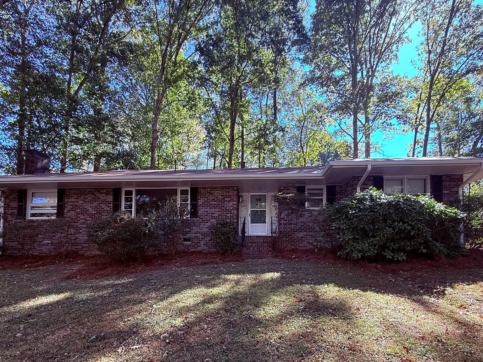 3 bed, 1.5 bath, 1783 sqft, $2,200 — Photo 1