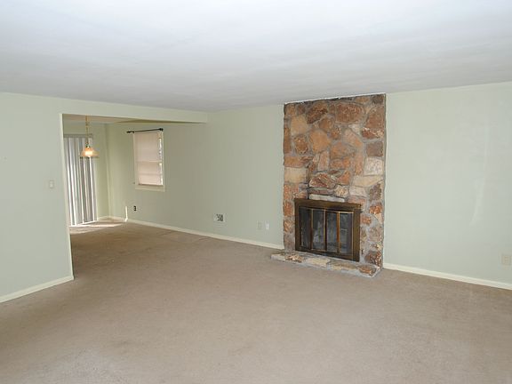 3rd image of 100 Davis Dr