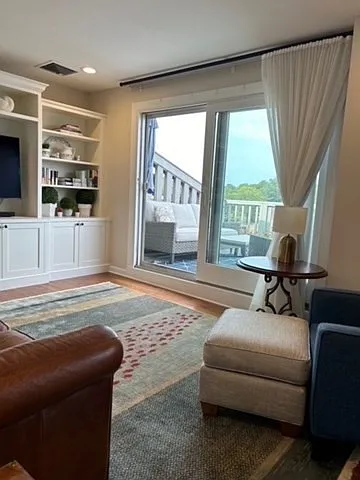 45 Main St #221 — Photo 19