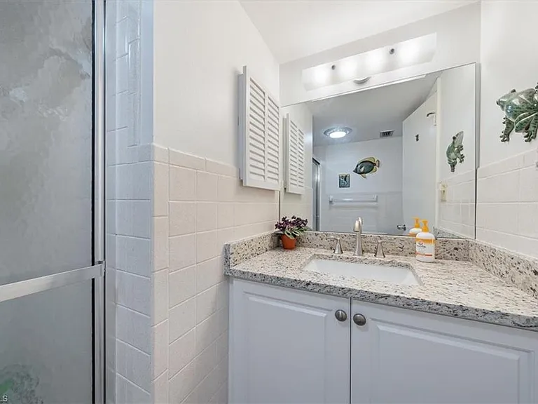 788 Park Shore Dr #D30 — Photo 18