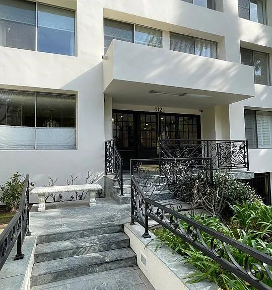 412 N Palm Dr #302 — Photo 18