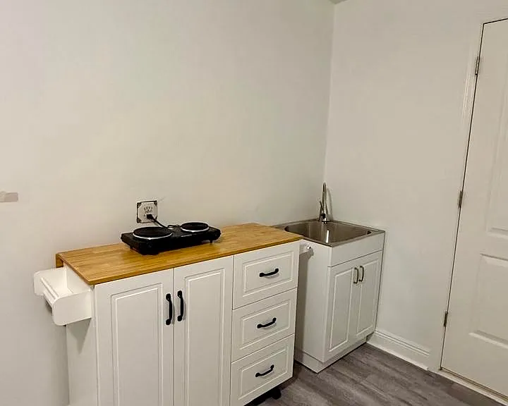 1041 SW 72nd Ct — Photo 11