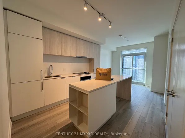 89 Church St, Toronto, ON