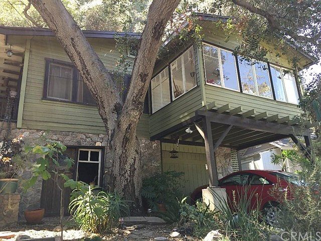 1st image of 415 Sturtevant Dr