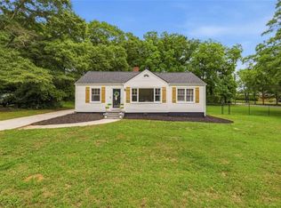 186 S Forest Ave, Social Circle, GA 30025