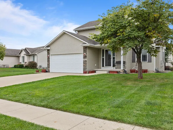 5012 NE Innsbruck Dr, Ankeny, IA 50021