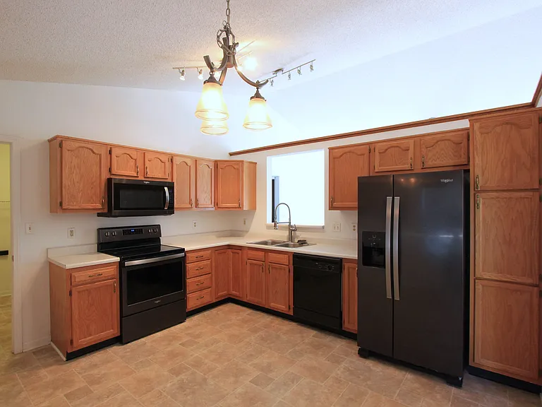 33 Morse Cir — Photo 15
