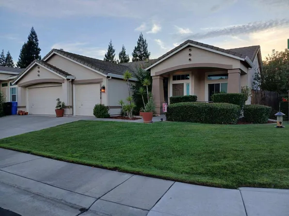 8428 Alameda Park Dr, Elk Grove, CA 95624