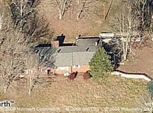 2036 Wayland Rd, Knoxville, TN 37914