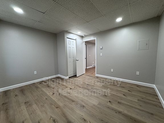 5th image of 229 Jonathan St APT 201