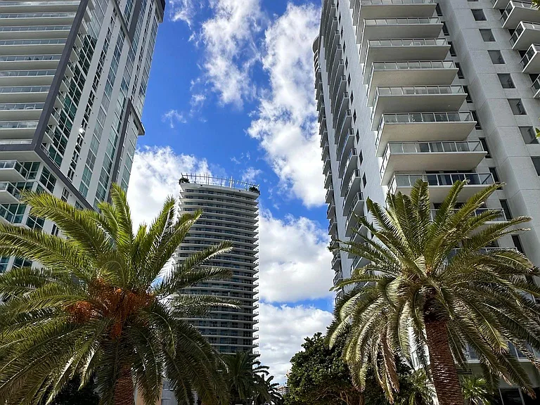 1060 Brickell Ave #413 — Photo 13