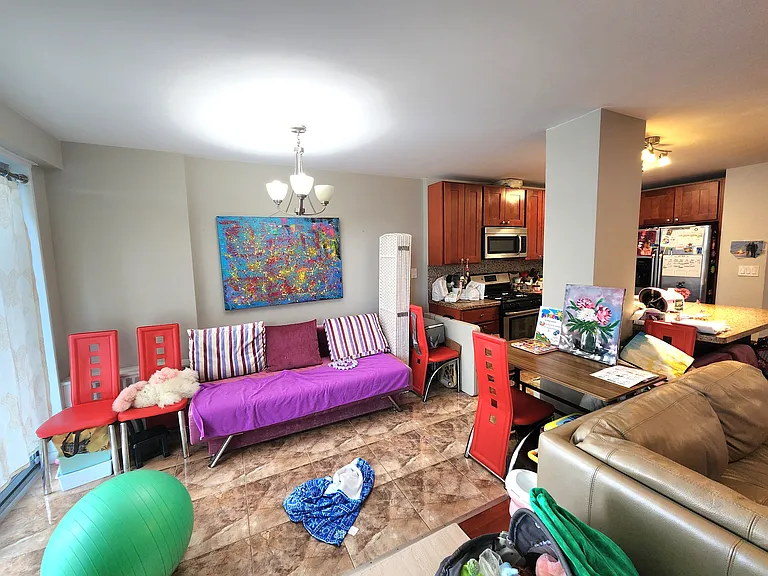 501 Surf Ave #12T — Photo 11