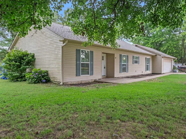 31 D Plummer Rd, Lonoke, AR 72086