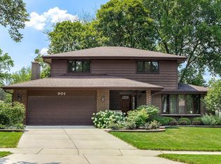901 Lancaster Ave, Downers Grove, IL 60516