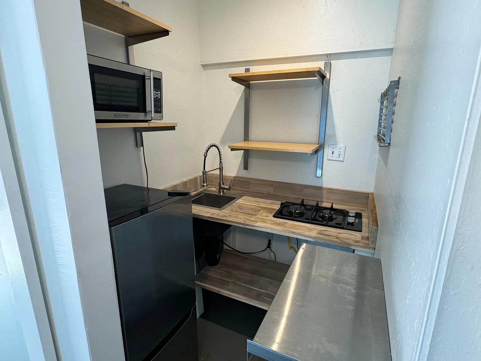 Studio, $2,750 — Photo 3