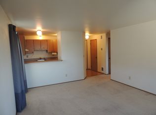 1832 S King St APT C, Seattle, WA 98144