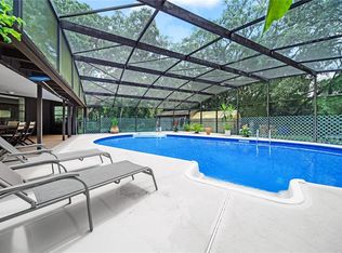 555 S Dale Cir, Deland, FL 32720