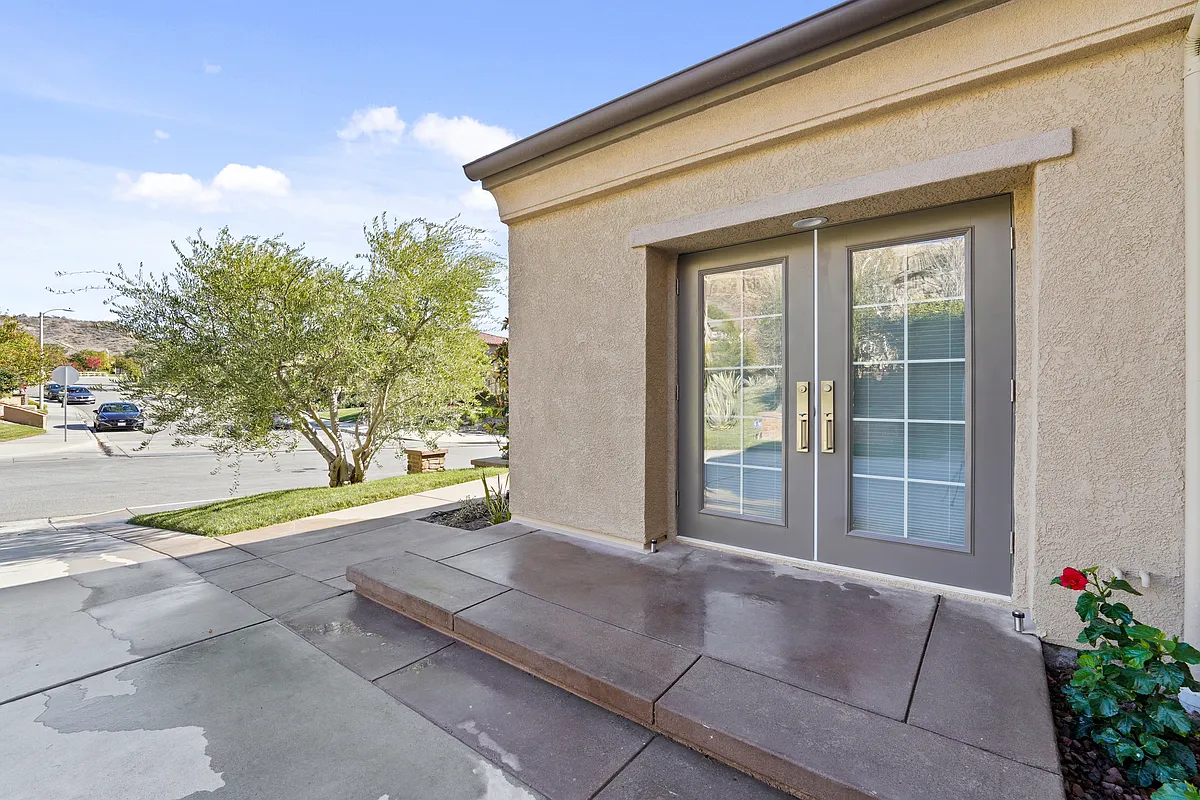 Building Photo - 4291 White Hawk Ln #1