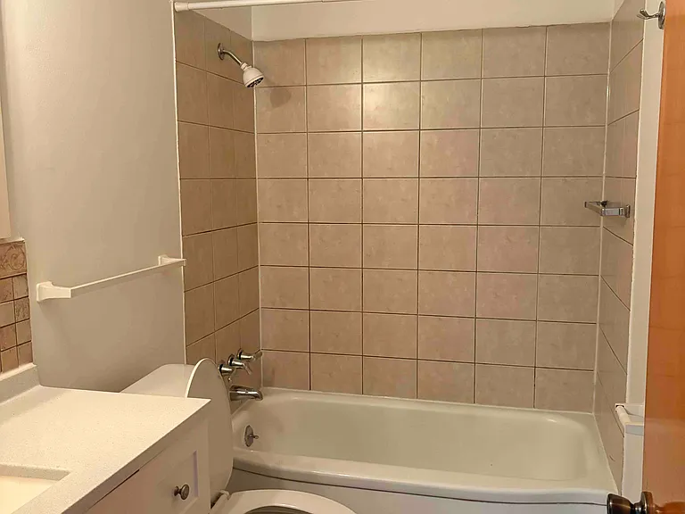 2101 Tuxedo Ave — Photo 10