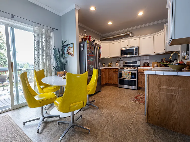 1655 Gray Hawk Ct — Photo 8