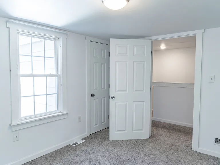 303 E Main St — Photo 19