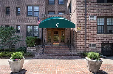 6 Burns Street in Forest Hills
