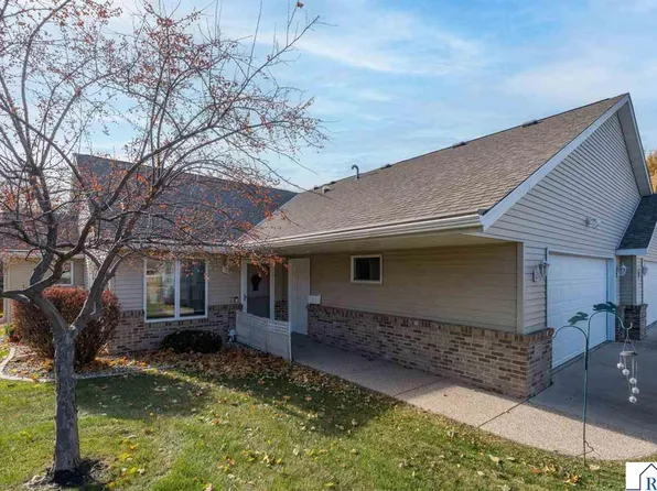 133 Shamrock Dr, Mankato, MN 56001