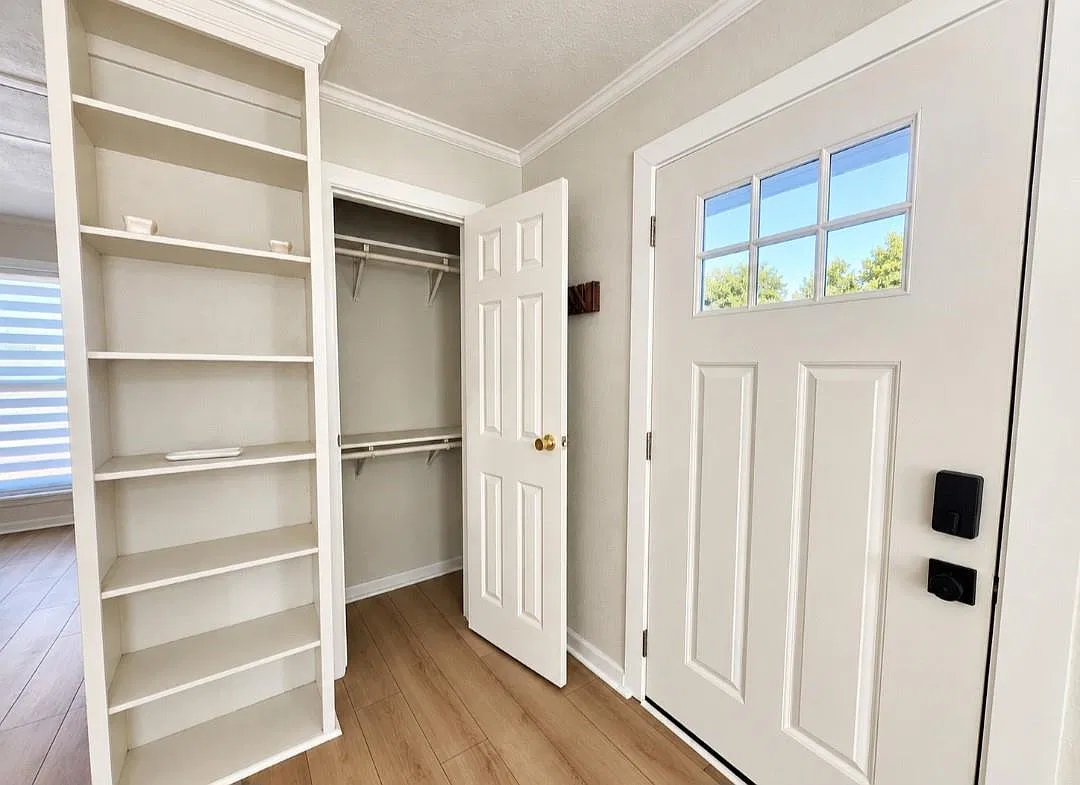 1 bed, 1.0 bath, 820 sqft, $1,300 — Photo 4